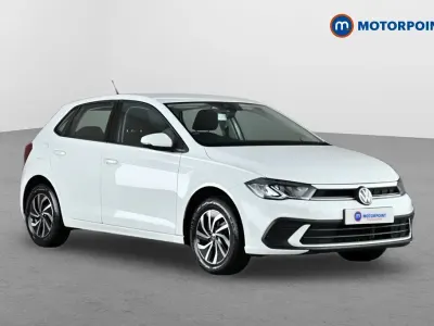 Begagnad VW Polo Life 2024 Vit Halvkombi