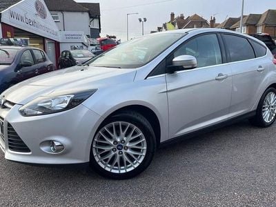 Silver Used 2014 Ford Focus Zetec Hatchback | £5,499 (Fair price)