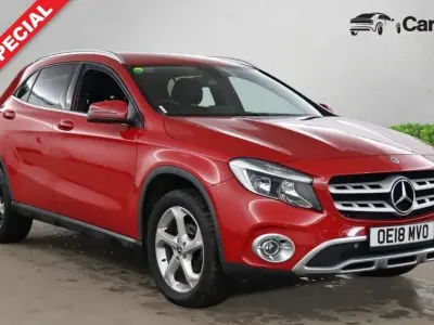 Used Mercedes GLA200 Executive 136 HP (100 kW) 2018 Red SUV