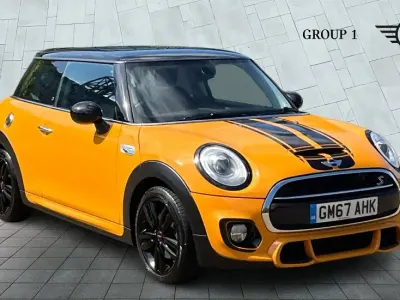 Używany Mini Cooper S Hatch 210 KM (154 kW) 2018 Pomarańczowy Hatchback