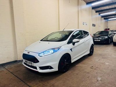 White Used 2013 Ford Fiesta ST Hatchback | £3,950 (Fair price)