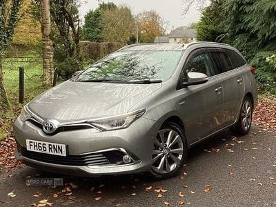Toyota Auris Hybrid