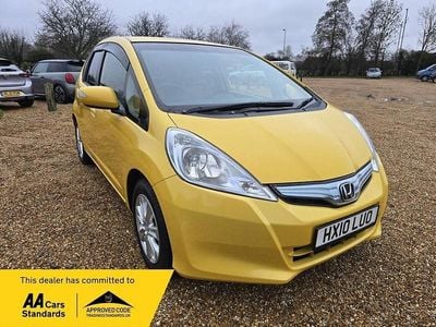 Used Honda Fit 102 HP (75 kW) 2025 Yellow Hatchback