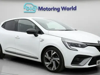 Used Renault Clio RS Line 90 HP (66 kW) 2023 White Hatchback