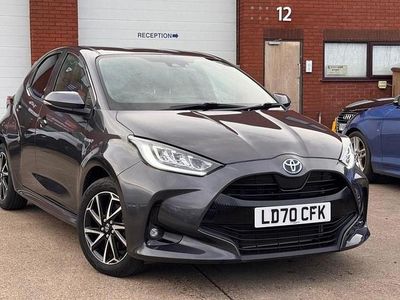 Used Toyota Yaris Hybrid Design 116 HP (85 kW) 2020