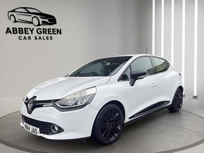 Used Renault Clio IV Dynamique 90 HP (66 kW) 2014 White Hatchback