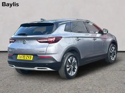 Used Vauxhall Grandland X SRi 128 HP (94 kW) 2021 Grey SUV