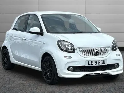 Used Smart ForFour 71 HP (52 kW) 2019 White Hatchback