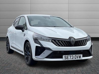 Used Renault Clio V Esprit Alpine 143 HP (105 kW) 2023 White  Hatchback