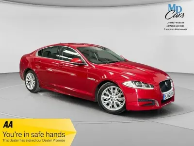 Begagnad Jaguar XF S 190 HK (139 kW) 2012 Röd Sedan