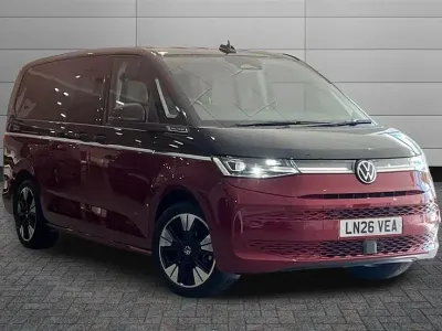 New VW Multivan Style 245 HP (180 kW) 2026 Deep black pearlescent  fortana red MPV