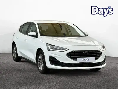 Used Ford Focus Titanium 125 HP (91 kW) 2023 White Hatchback