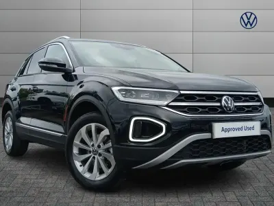 Usado VW T-Roc Style 150 HP (110 kW) 2025 Preto SUV