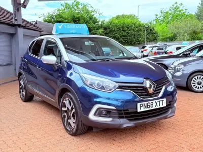Used Renault Captur Iconic 90 HP (66 kW) 2018 Dark green SUV