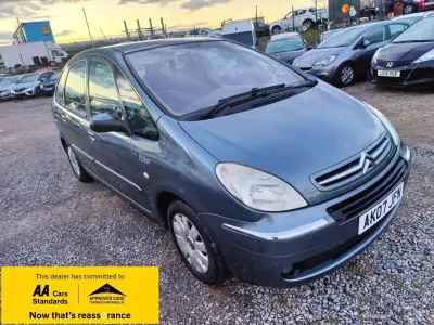 Używany Citroën Xsara Picasso 137 KM (100 kW) 2007 Szary Minivan
