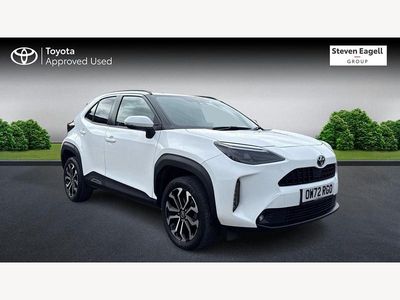 Used Toyota Yaris Hybrid Design 2023 White Hatchback
