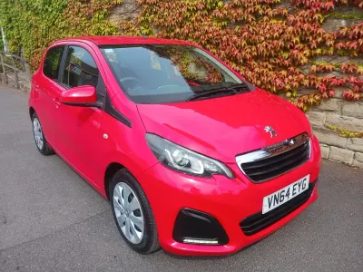 Used Peugeot 108 Active 68 HP (50 kW) 2014 Red Hatchback