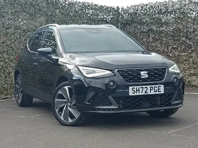 Używany Seat Arona FR 110 KM (80 kW) 2023 Czarny SUV