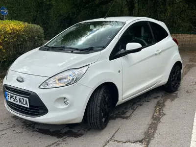 Used Ford Ka Zetec 69 HP (50 kW) 2015 White Hatchback