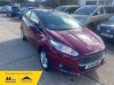 Used Ford Fiesta Zetec 104 HP (76 kW) 2014 Red Hatchback