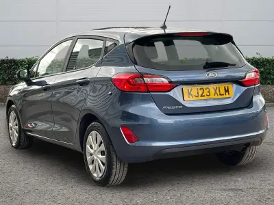 Używany Ford Fiesta Trend 75 KM (55 kW) 2023 Niebieski Hatchback