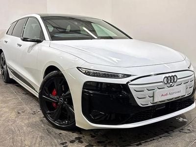 White Used 2025 Audi e-tron Performance SUV | £53,999 (Fair price)