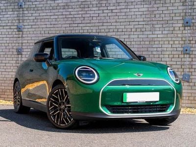 Used 2025 Mini Cooper Exclusive Hatchback | £25,980 (Fair price)