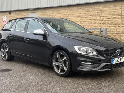 Used Volvo V60 R-Design 115 HP (84 kW) 2014 Black Estate