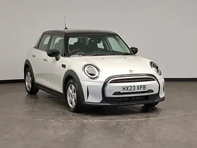 Used Mini Cooper Classic 136 HP (100 kW) 2023 White Hatchback