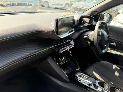 Used Peugeot 2008 GT 129 HP (94 kW) 2023 Black SUV