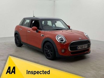 Usado Mini Cooper Hatch 136 CV (100 kW) 2018 Naranja Utilitario