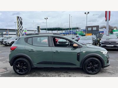 Used Dacia Sandero Extreme 2024 Green Hatchback