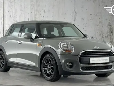 Usado Mini ONE Hatch 101 CV (74 kW) 2017 Gris Utilitario
