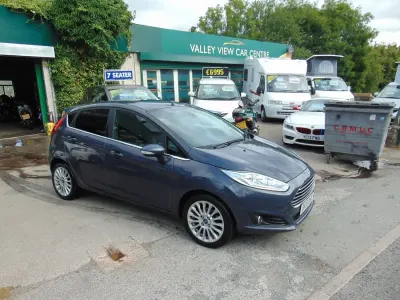 Used Ford Fiesta Titanium 120 HP (88 kW) 2015 Grey Hatchback