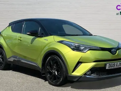 Used Toyota C-HR Edition 122 HP (89 kW) 2019 Green SUV
