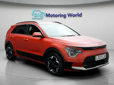 Begagnad Kia e-Niro 147 kW (201 HK) 2023 SUV