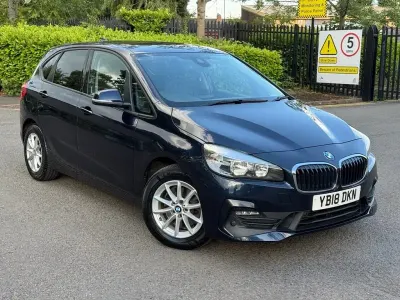 Used BMW 220 Comfort Edition 2018 Blue Hatchback
