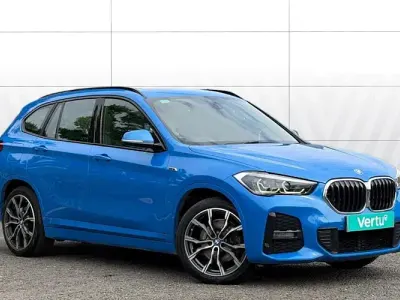 Käytetty BMW X1 M Sport 220 HP (161 kW) 2022 Sininen Katumaasturi