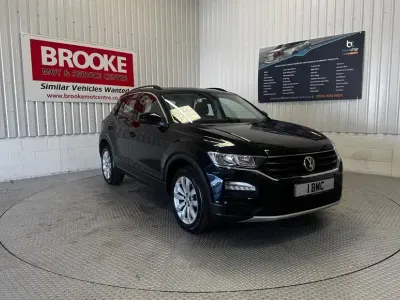Used VW T-Roc SE 150 HP (110 kW) 2020 Black SUV
