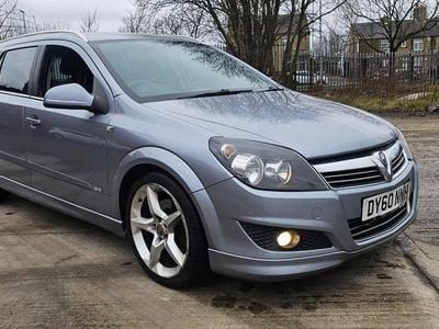 Used Vauxhall Astra SRi 120 HP (88 kW) 2010 Silver Estate