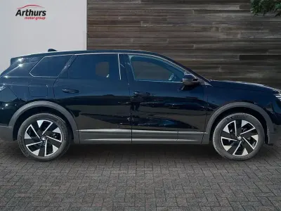 Używany Vauxhall Grandland X GSe 134 KM (98 kW) 2024 Czarny SUV