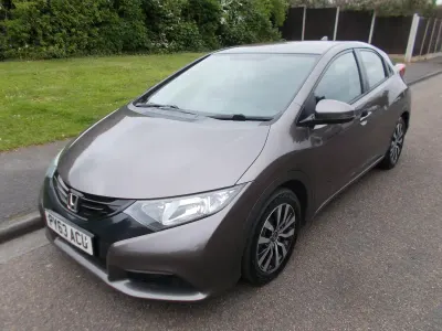 Used Honda Civic SE 120 HP (88 kW) 2014 Brown Hatchback