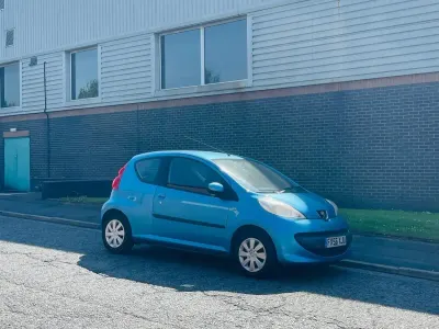 Used Peugeot 107 68 HP (50 kW) 2006 Blue Hatchback