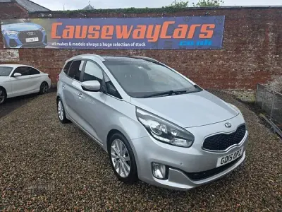 Used Kia Carens 2015 Silver MPV