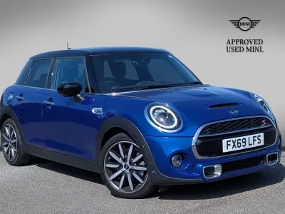 Used Mini Cooper S Exclusive 189 HP (139 kW) 2019 Blue Hatchback
