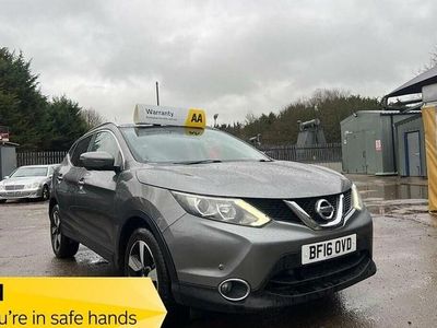 Grey Used 2016 Nissan Qashqai N-Connecta SUV | £8,990 (Good price)
