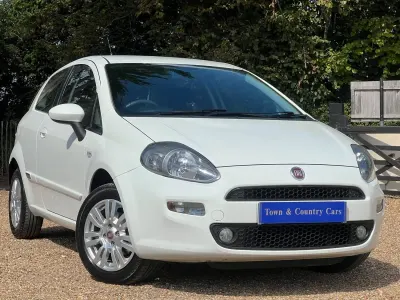 Used Fiat Punto Easy 69 HP (50 kW) 2013 White Hatchback