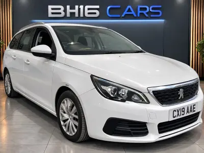 Używany Peugeot 308 2019 Biały Kombi