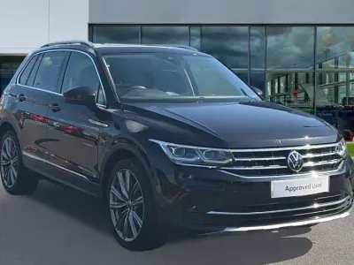 Second-hand VW Tiguan Elegance 150 CP (110 kW) 2022 Negru SUV