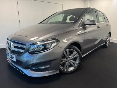 Begagnad Mercedes B180